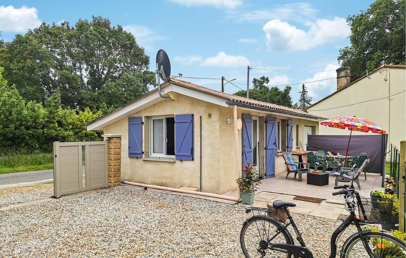 Charmant appartement avec jardin près de Saint-Vivien-de-Médoc et de Chez Dudu in Saint-Vivien-de-Médoc, Région de Lesparre-Médoc