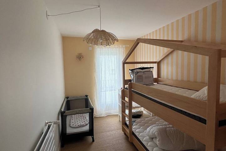 Gîte pour 4 personnes, avec terrasse dans Plage Benoît - 4