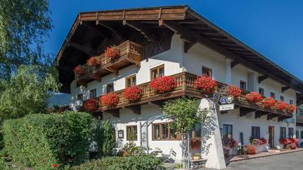 Gîte pour 2 personnes, avec terrasse dans Rottau