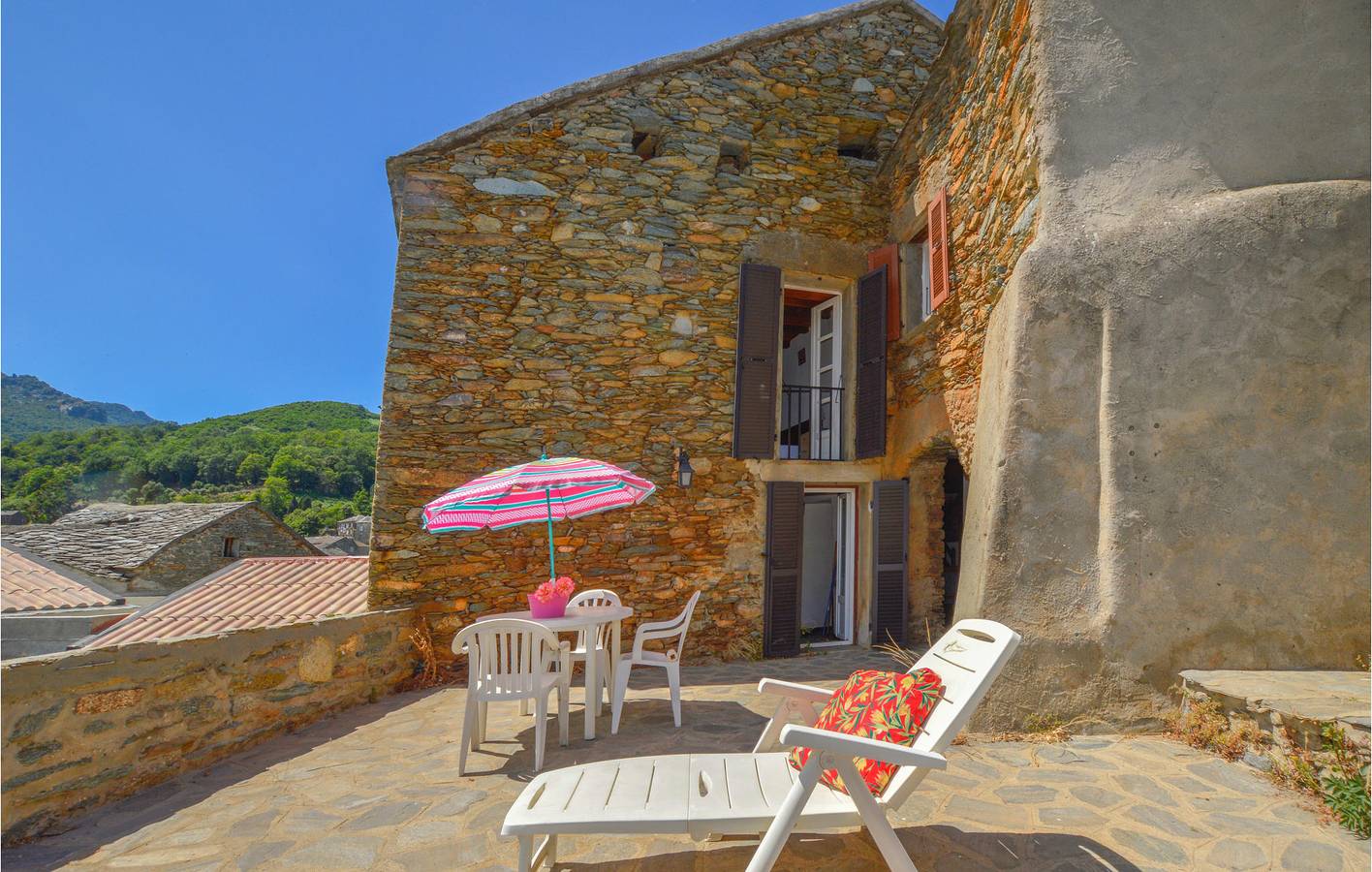 Sant'Andréa-di-Cotone Appartement avec terrasse et parking, près de la rivière in Pietra-di-Verde, Région de Corte