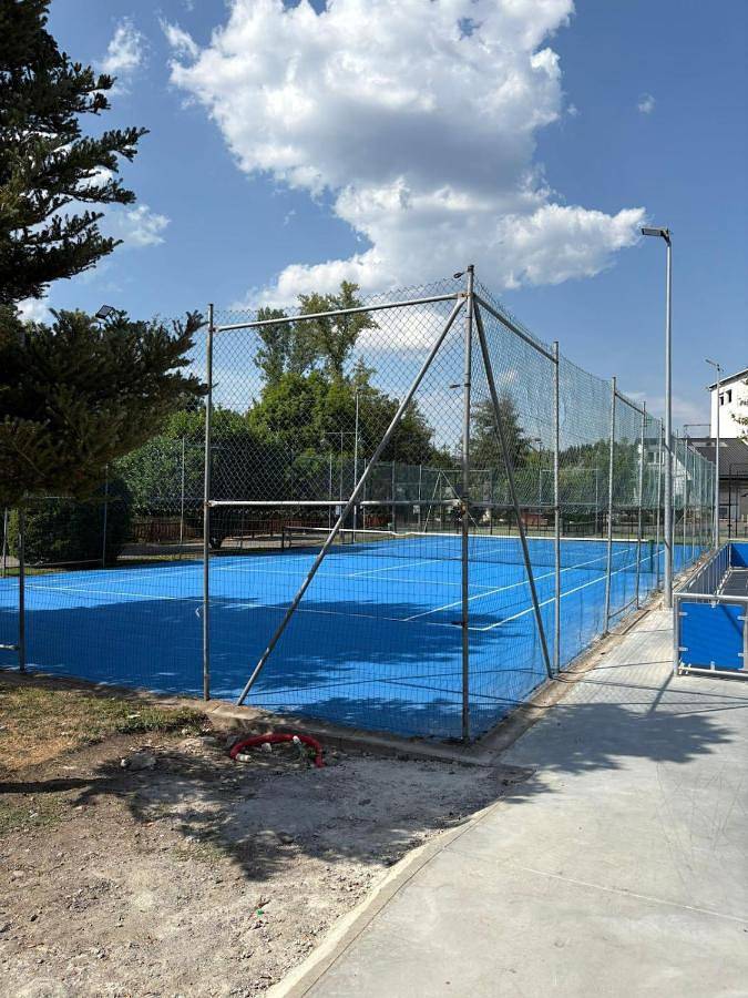 Casa rural para 10 personas, con vistas además de piscina y jardín, Familias con niños en El Bierzo - 3
