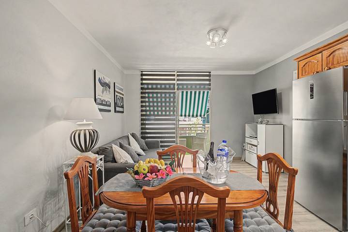 Any Apartment: Mountain Views, Balcony & Wifi in Puerto Naos in Puerto Naos, Los Llanos de Aridane