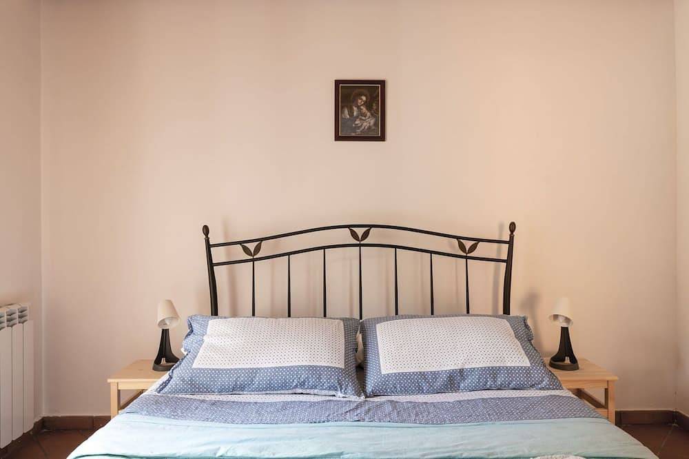 Maravillosa casa de vacaciones privada para 6 personas con Wifi, Tv, terraza y mascotas permitida in Zafferana Etnea, Etna