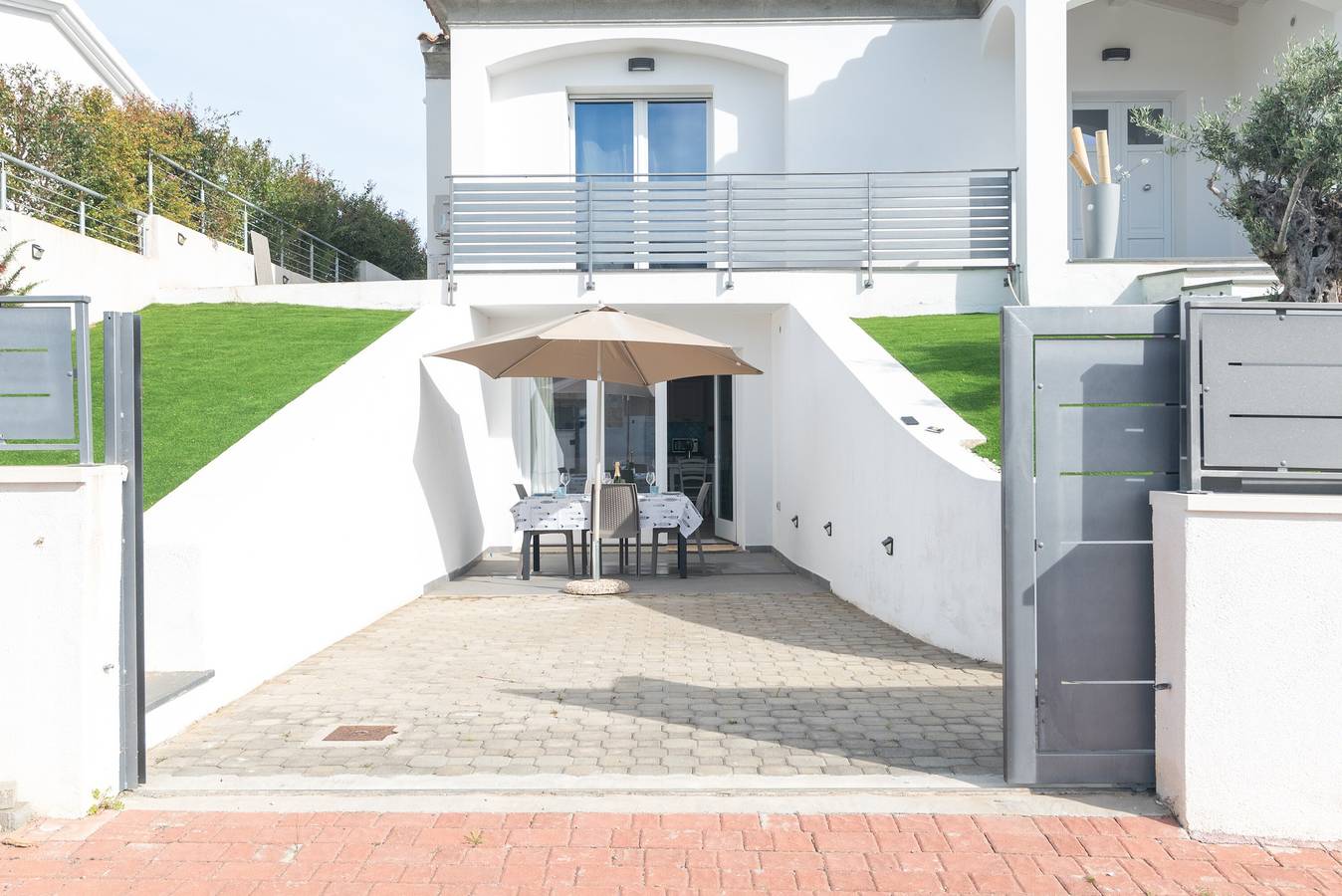 Appartamento intero, Appartamento 'Bilocale Nuovo Budoni Centro' con terrazza privata, Wi-Fi e aria condizionata in Budoni, Olbia-Tempio
