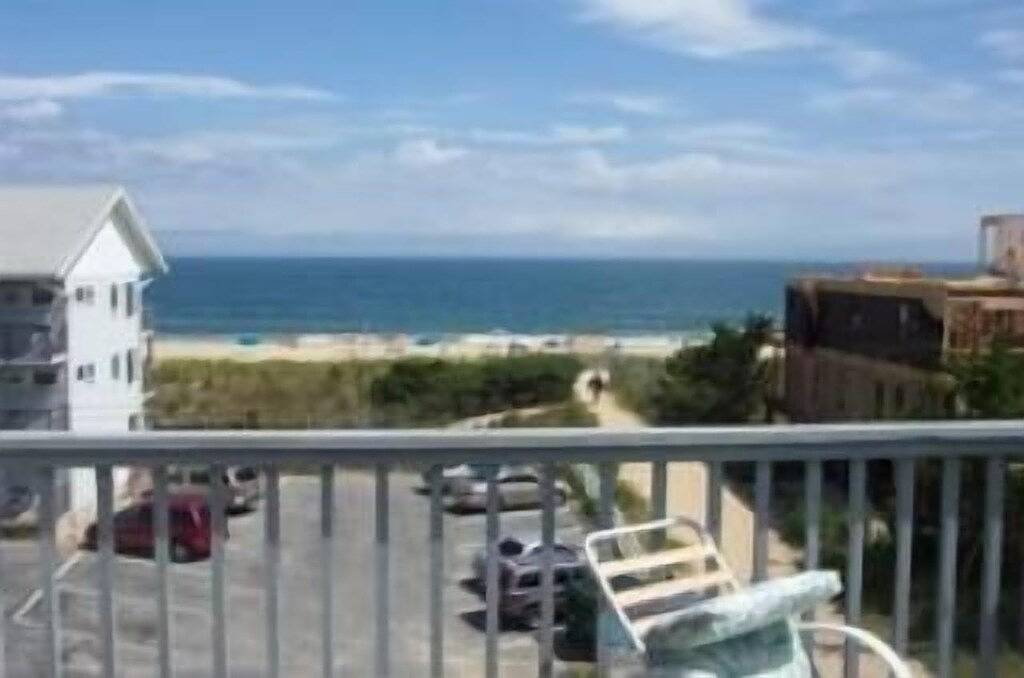 4 Shelter Beach Oceanfront Townhalb mit einer unglaublichen Aussicht in Fenwick Island, Sussex County (Delaware)