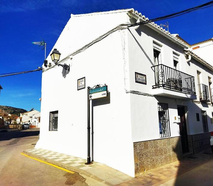 Location de vacances pour 7 personnes, avec vue et terrasse, animaux acceptés à Cuevas del Becerro - 4