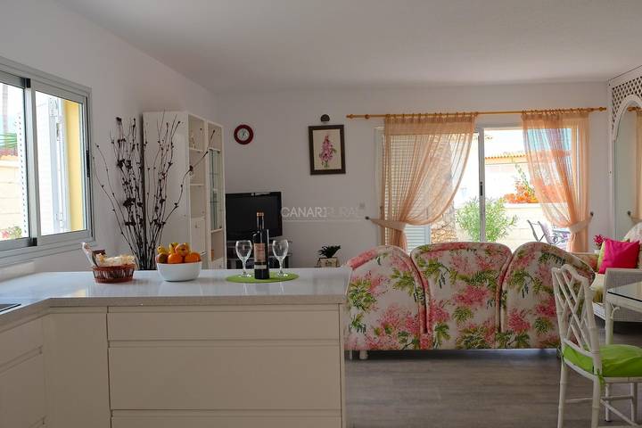 Gîte pour 4 personnes, avec vue sur l’océan et terrasse ainsi que piscine et jardin à Callao Salvaje - 2