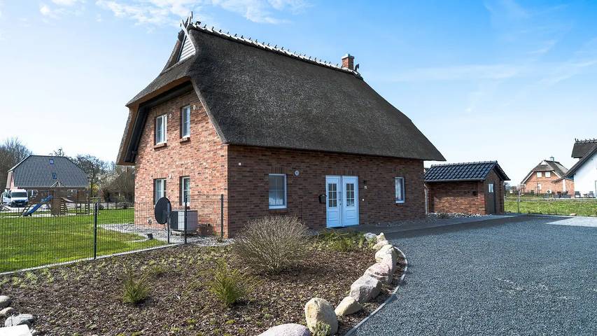 Ferienhaus für 8 Personen, mit Sauna und Garten sowie Terrasse in Poseritz