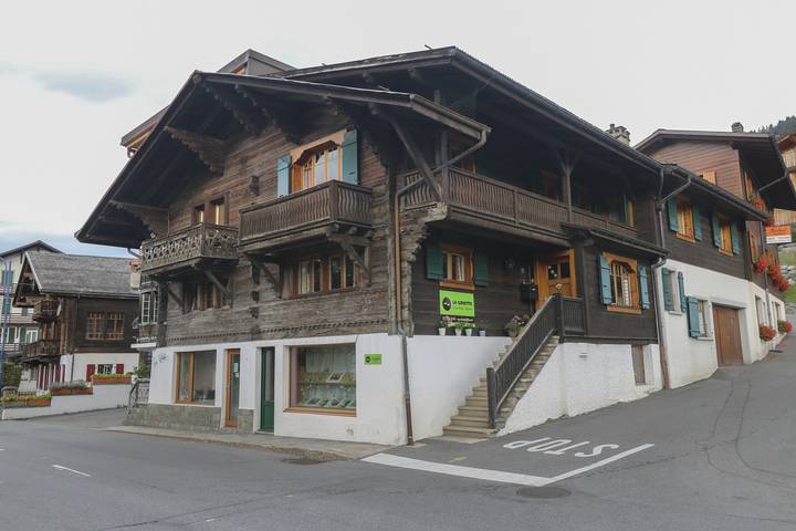 Chambre d’amis pour 6 personnes, avec balcon dans Chesières - 2