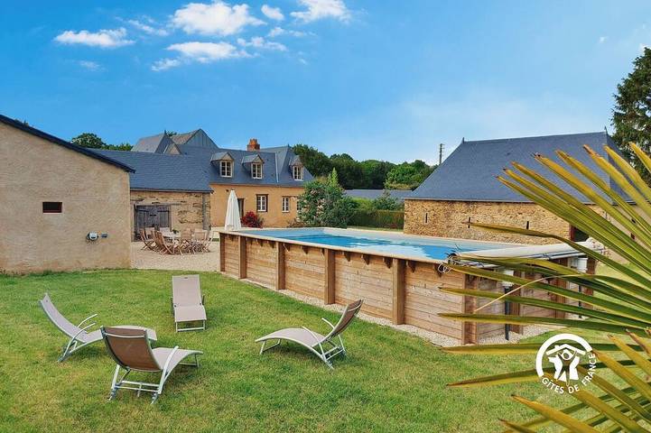 Gîte pour 14 personnes, avec Terrasse et Jardin