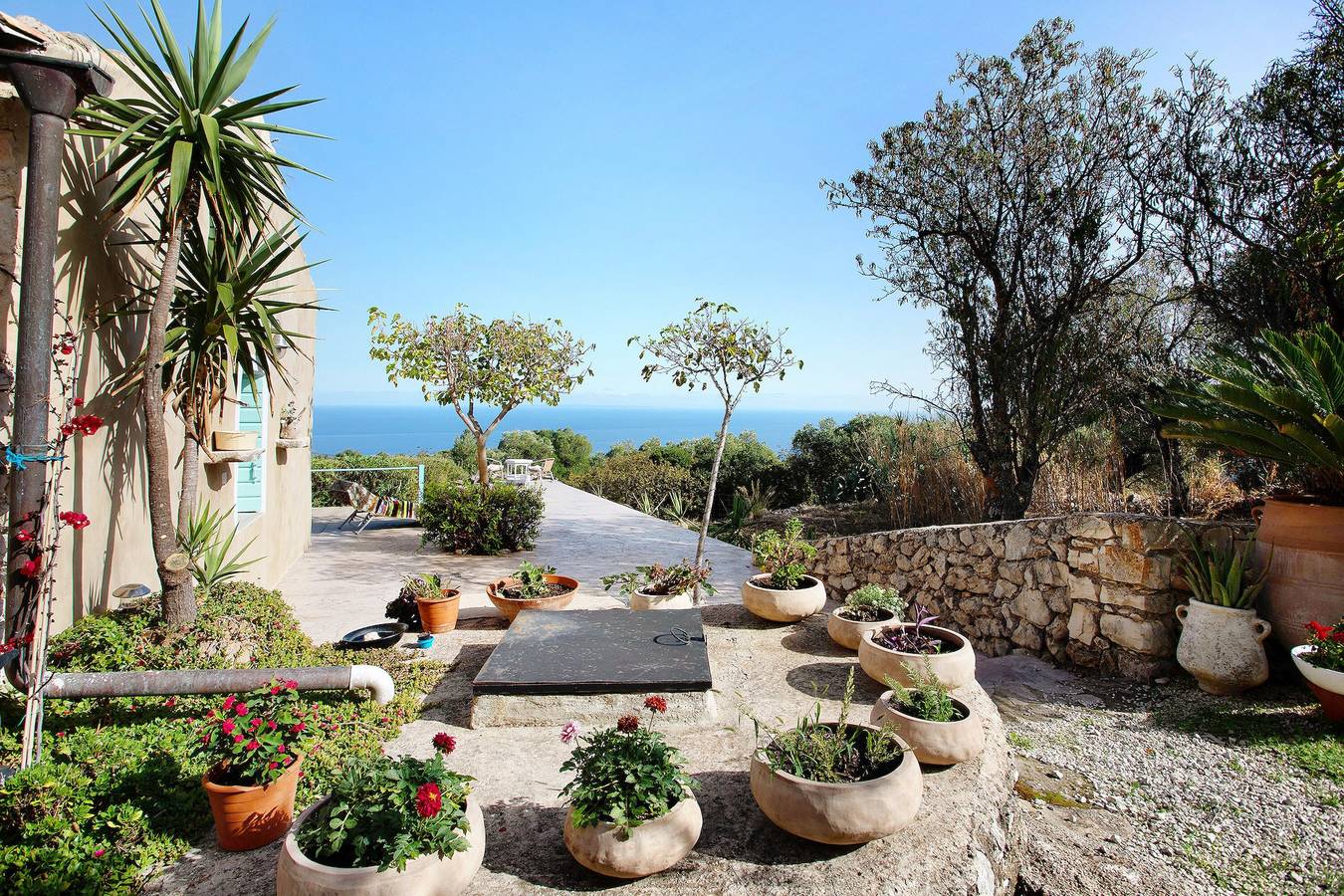 Greek Stone Cottage 'Sira Stonehouse 2' with Sea Views, Wi-Fi, and Air Conditioning in Agios Nikolaos (Zakynthos), Zakynthos