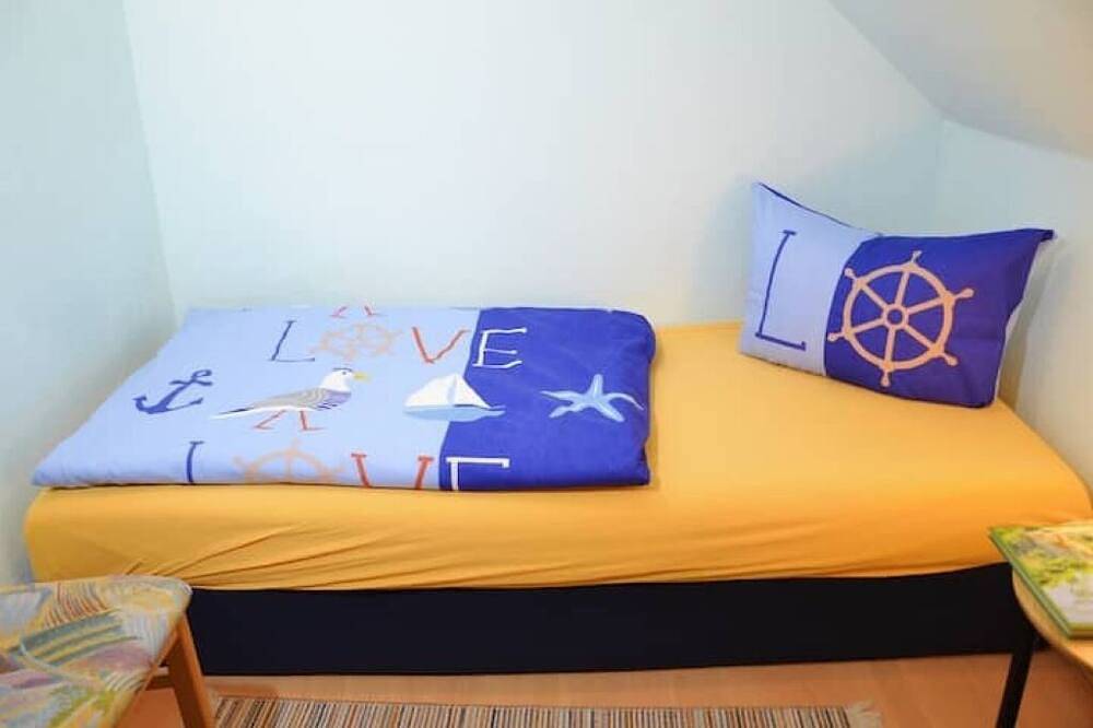Appartement entier, Vacation apartment Kiefer - only 300 m to the beach, peace and quiet included in Lubmin, Vorpommern Greifswald