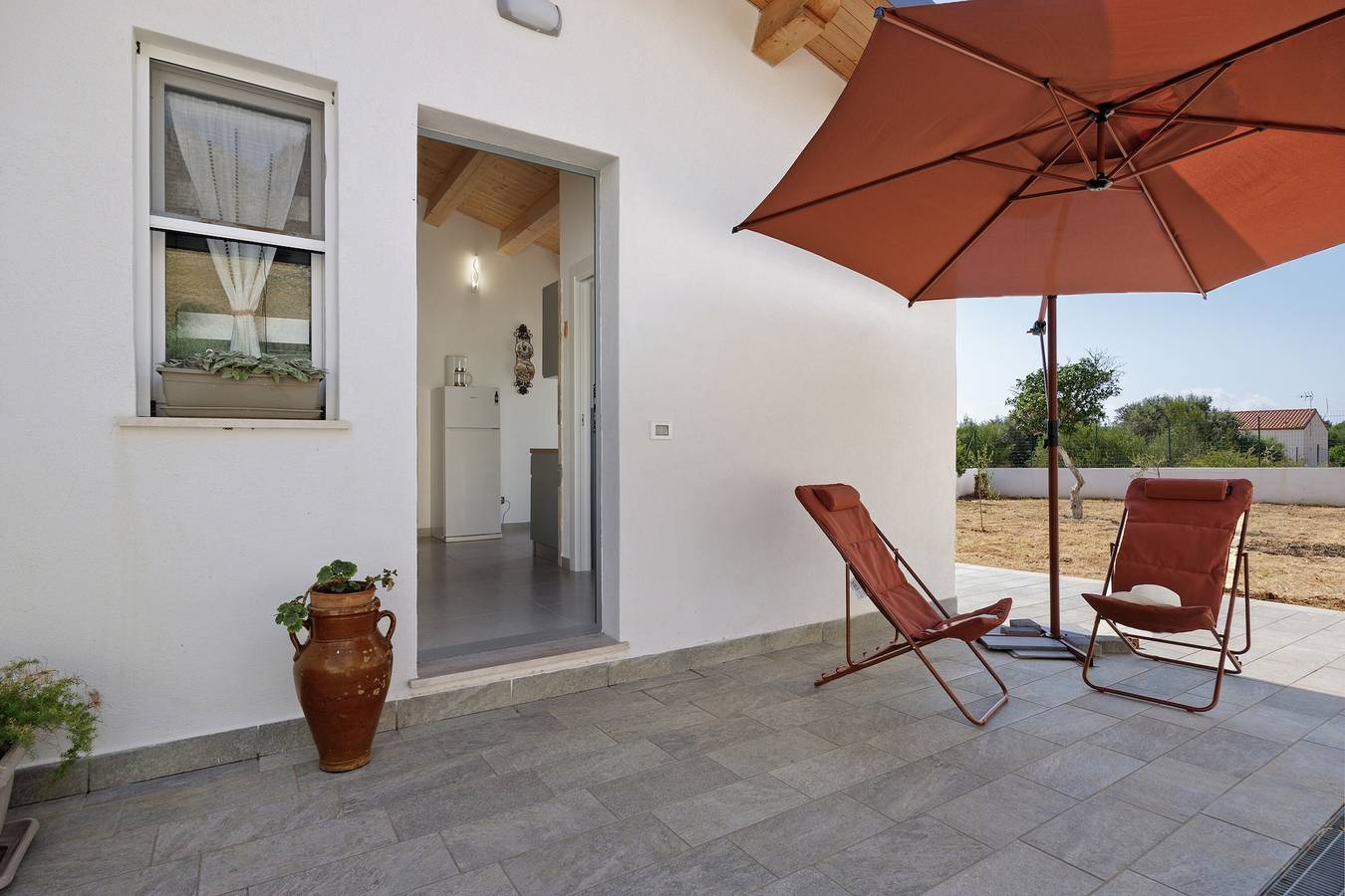 Entire apartment, Holiday Home 'Villa Degli Svevi' with Sea View, Wi-Fi and Air Conditioning in Terrasini, Palermo Province