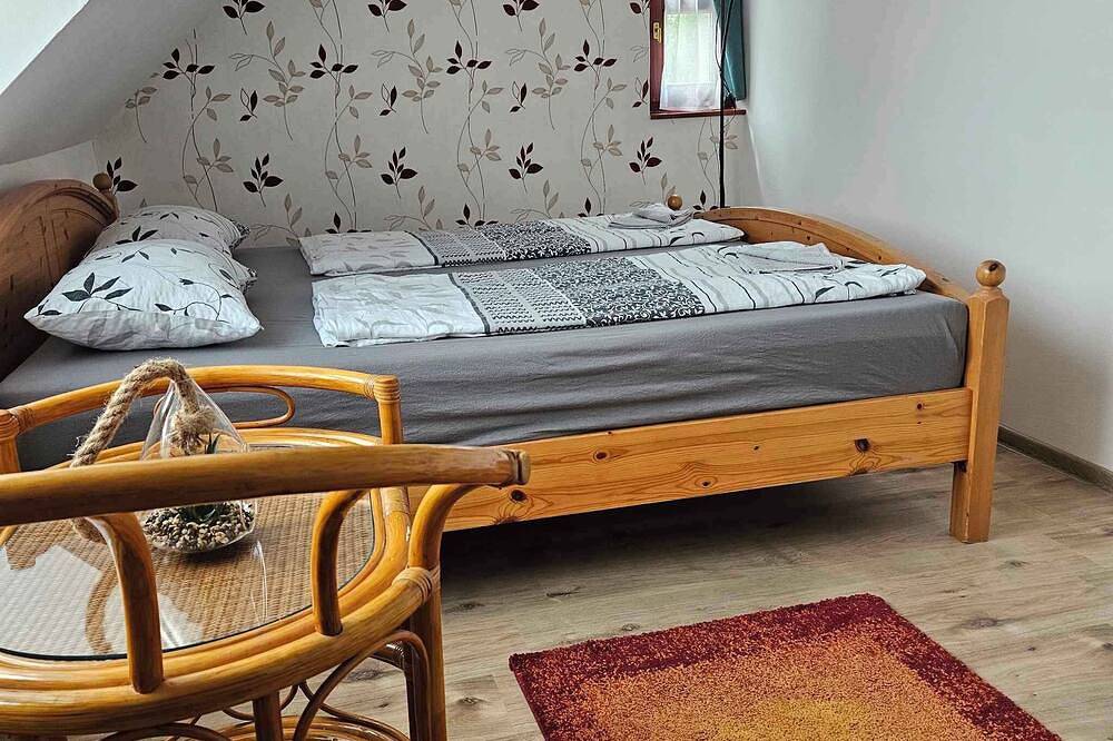 Entire apartment, Holiday apartment completely renovated with air conditioning in Balatonakali, Balatonfüredi járás