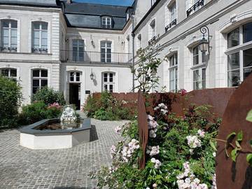 Hôtel pour 2 personnes, avec terrasse ainsi que jardin et vue à Montreuil (Pas-de-Calais)