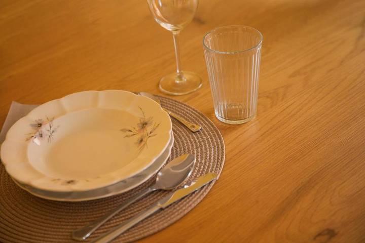 Location de vacances pour 6 personnes, avec jardin à Valtierra - 4