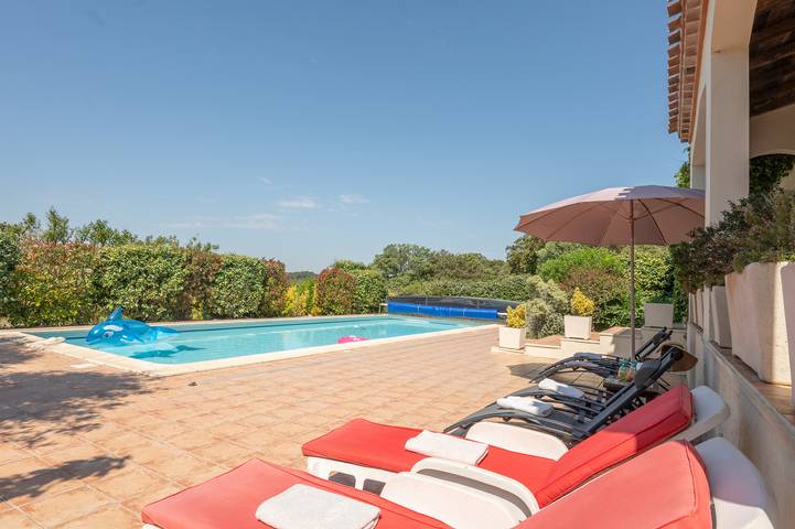 Villa pour 8 personnes, avec terrasse ainsi que jacuzzi et jardin, adapté aux familles dans l' Aude - 2