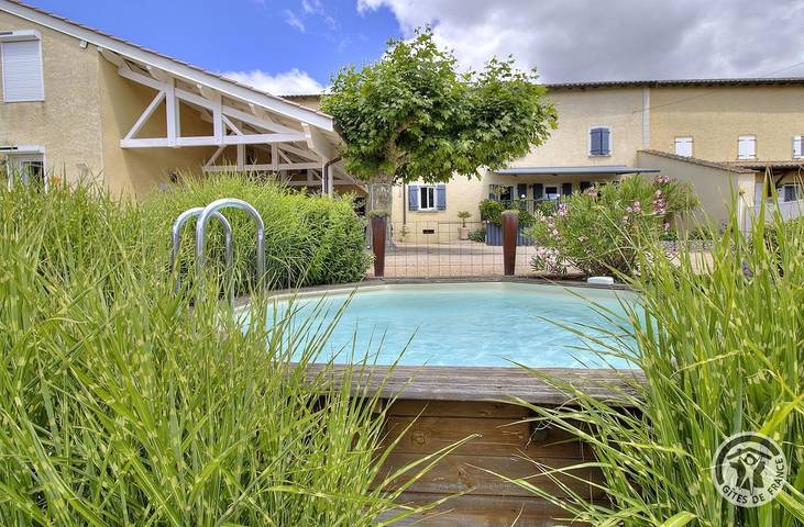 Gîte pour 3 personnes, avec Terrasse et Jardin ainsi que Piscine et Vue dans Touroparc Zoo