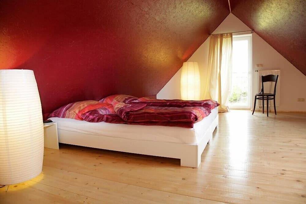 Ferienhaus mit großem Garten, Kinder willkommen in Brenkenhagen, Grömitz