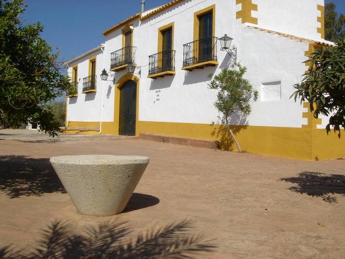 Casa rural para 22 personas, con Balcón y Terraza además de Piscina y Vistas en Cañete de las Torres - 2