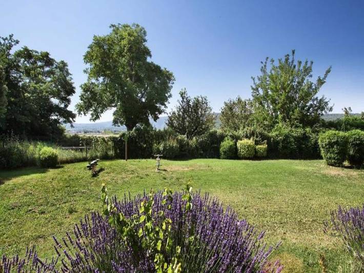 Gîte pour 4 personnes, avec terrasse et piscine, adapté aux familles à Lacoste - 4
