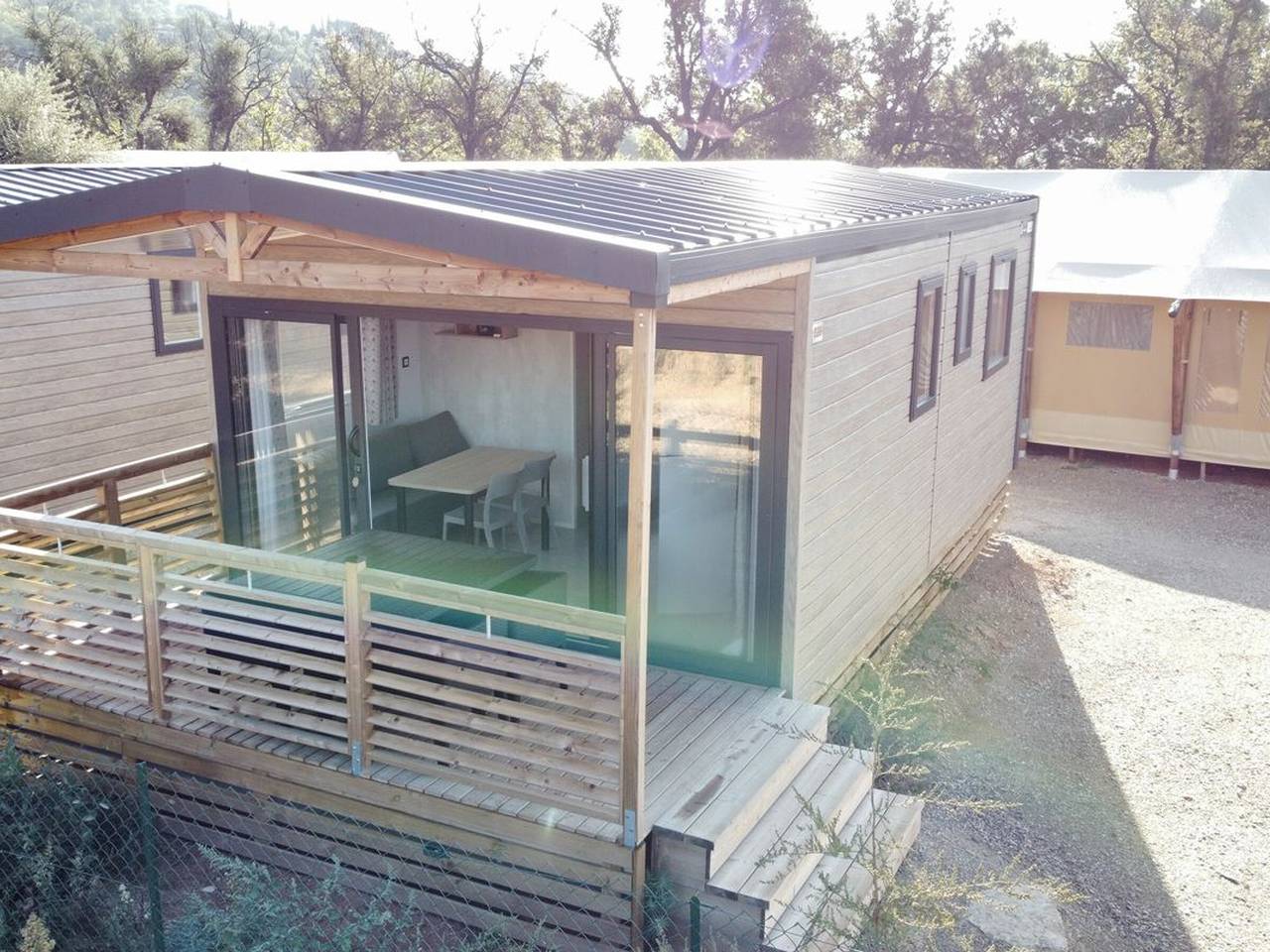 Camping pour 4 Personnes dans Grimaud, Région de Draguignan