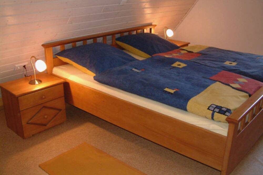 Dachgeschosswohnung (2.Og) am Ferienhof an der Stadtmauer Merkendorf in Merkendorf, Fränkisches Seenland