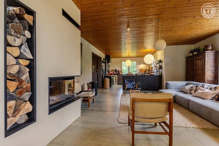 Gîte pour 15 personnes, animaux acceptés à Les Déserts