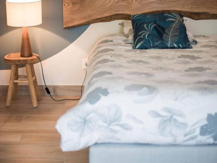 Location de vacances pour 12 personnes, avec jardin et terrasse à Saint-Léonard-des-Bois - 4