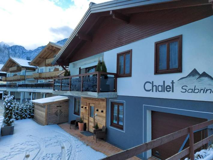 Chalet für 10 Personen, mit Ausblick und Garten sowie Pool in Kaprun