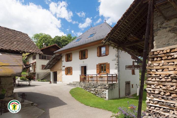 Gîte pour 8 personnes, avec Jardin