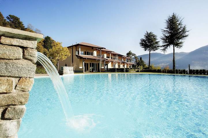 Ferienwohnung für 4 Personen, mit Whirlpool und Sauna sowie Balkon und Pool - 1