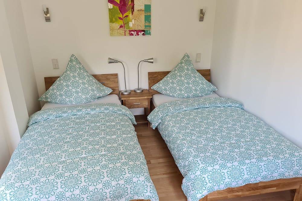 Entire apartment, Very quiet, in almost green surroundings in Solingen, Bergisch region