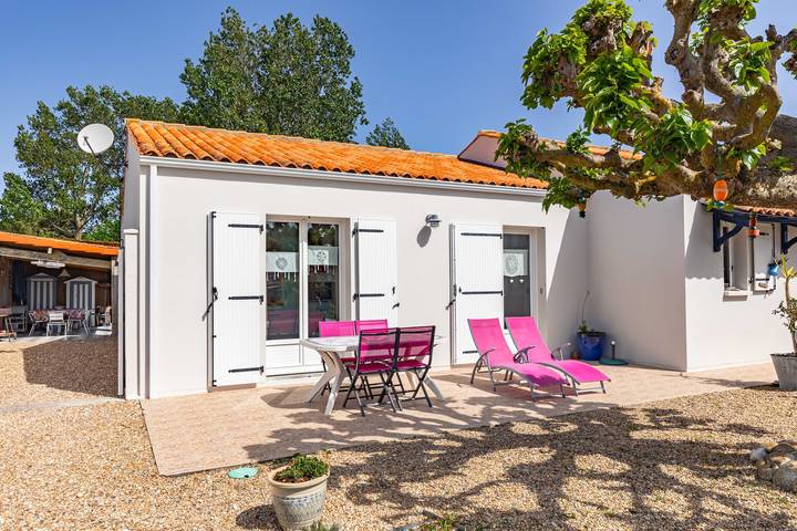 House for a Getaway on Oléron Island in Saint-Georges-d'Oléron, Côte de Beauté