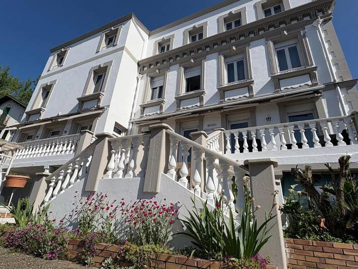 Hôtel pour 3 personnes, avec terrasse, animaux acceptés