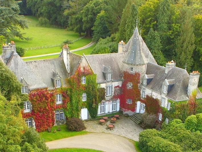Maison d’hôte pour 4 personnes, avec Terrasse et Jardin ainsi que Bassin pour enfant et Piscine