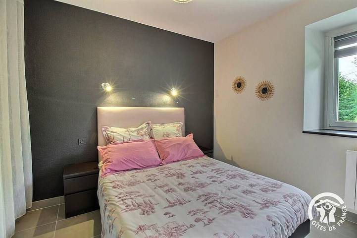 Location de vacances pour 6 personnes, avec piscine ainsi que jardin et terrasse à Saint-Donan - 2