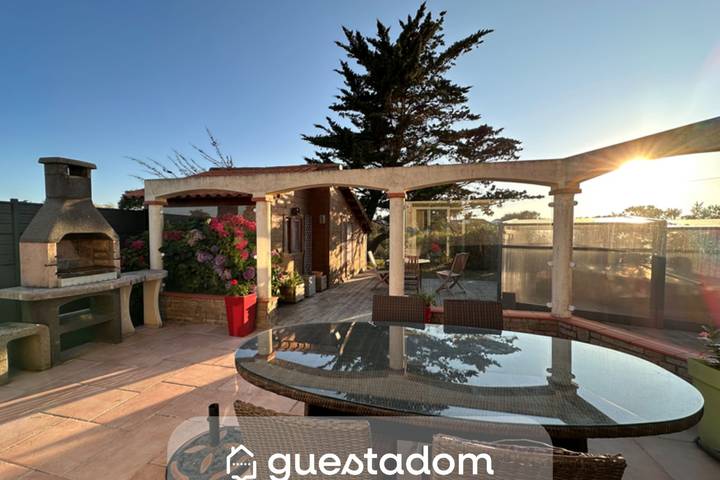 Maison de vacances pour 8 personnes, avec Balcon ainsi que Terrasse et Jardin à La Plaine-sur-Mer