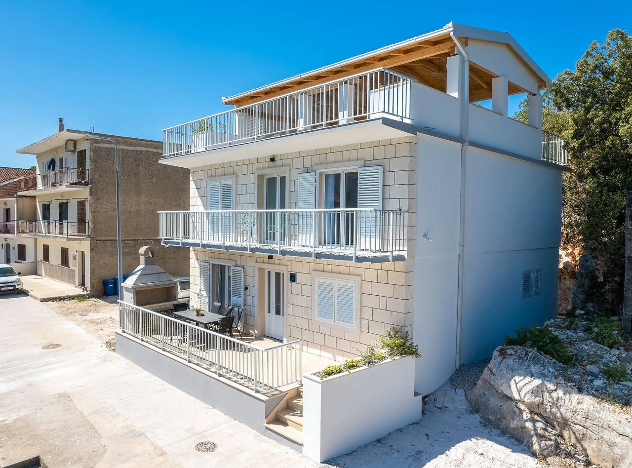 Villa für 8 Personen mit Meerblick in Rogotin, Dubrovnik-Neretva