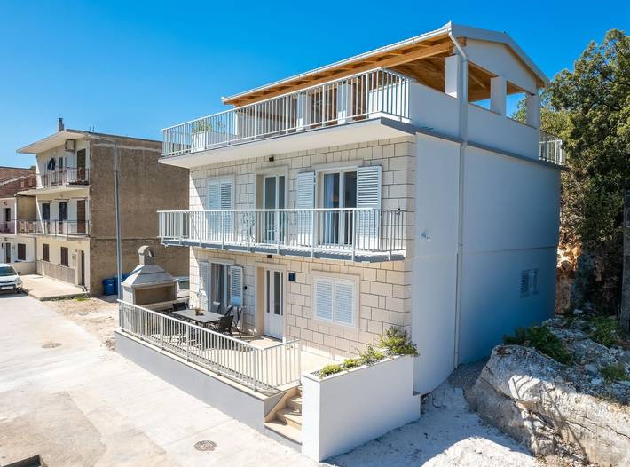 Villa für 8 Personen mit Balkon in Rogotin, Dubrovnik-Neretva