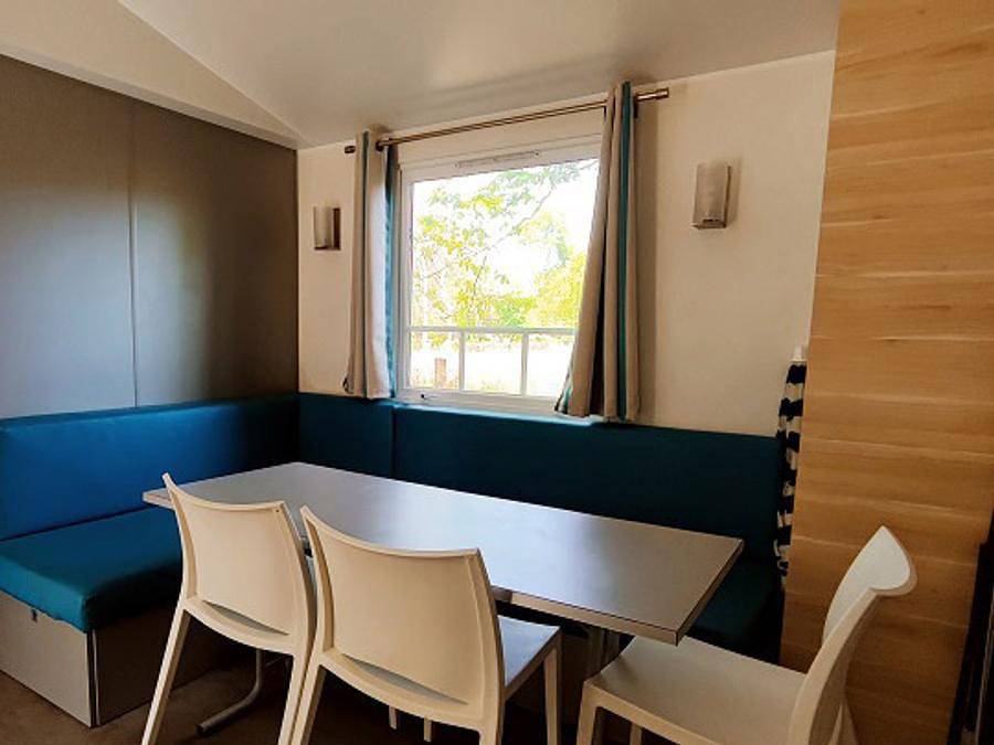 Flower Camping Les Terrasses de Dordogne - Mobilheim 6 personen - Mobilheim Premium 30 m² (3 Zimmer) halboffene Terrasse 15m² + Tv + Lv + Clim 6 Pers. in Rouffignac-Saint-Cernin-de-Reilhac, Périgord Noir