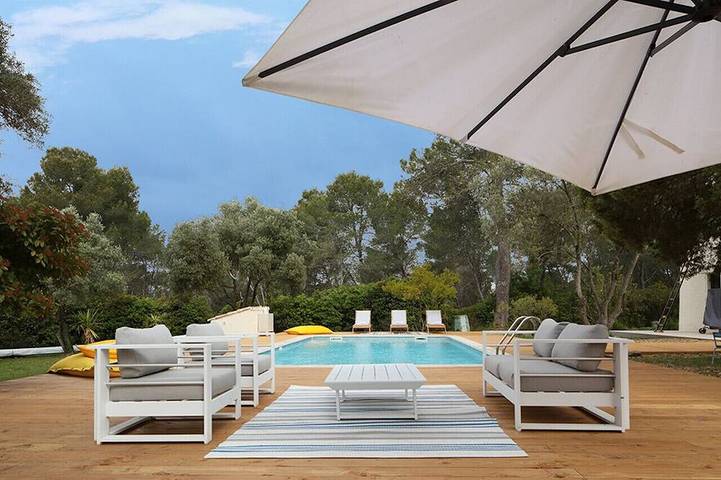 Location de vacances pour 10 personnes, avec jardin à Assas (Hérault)