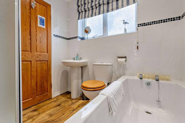 2 Bed in Brixham in Brixham, Torbay