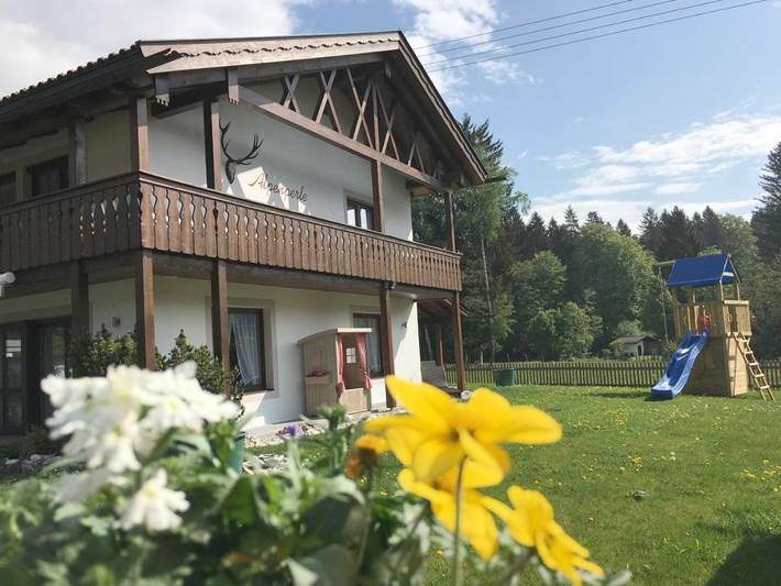Ferienhaus für 10 Personen, mit Garten und Ausblick am Eibsee
