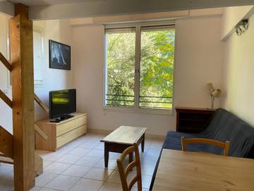 Gîte pour 4 personnes, avec vue à Corconne