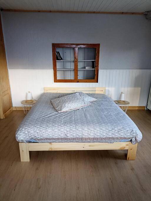 Gîte pour 10 personnes, avec terrasse ainsi que jardin et vue, animaux acceptés à Lullin - 2