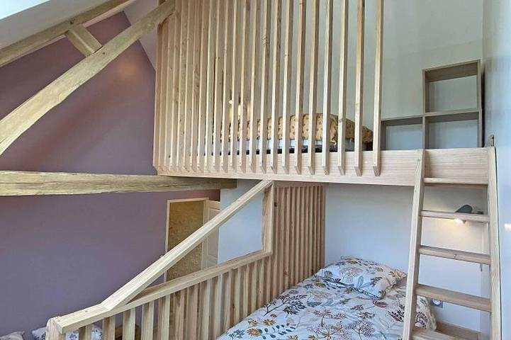 Gîte pour 11 personnes, avec terrasse et jardin à La Mesnière - 3