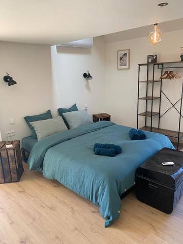 Cottage pour 2 personnes, avec jardin ainsi que vue et piscine à Le Vigeant