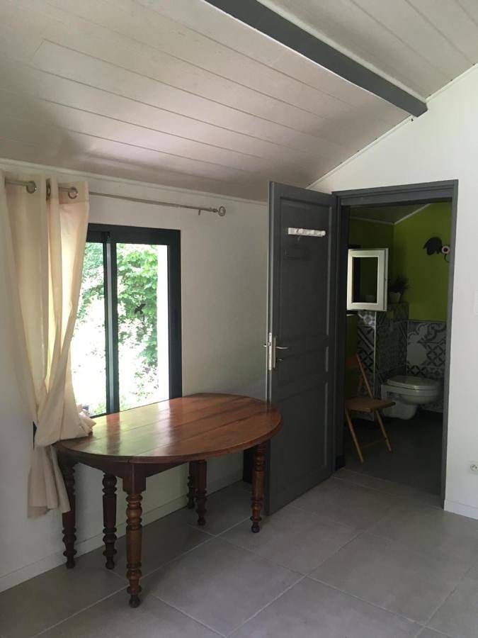Maison de campagne pour 2 personnes, avec piscine ainsi que jardin et vue, animaux acceptés à Vagnas - 2