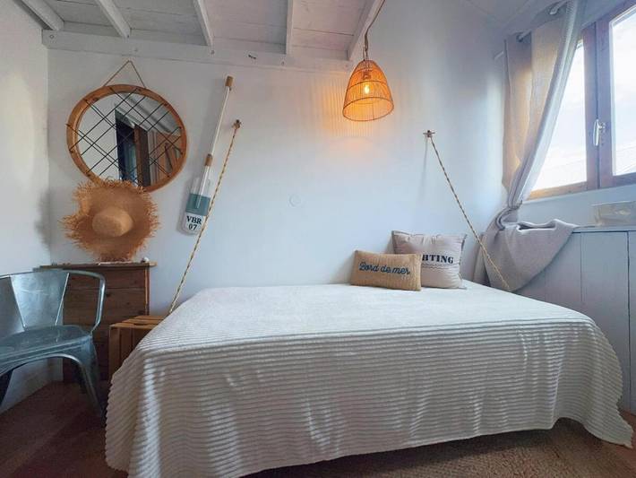 Gîte pour 4 personnes, avec balcon et vue dans Plage des Roches Noires - 4